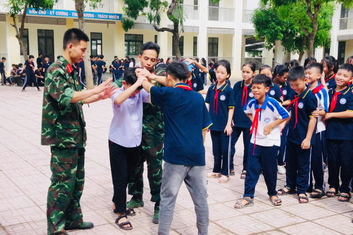 z6840380407560 545b32d14a4ff9857038bb522dda9404