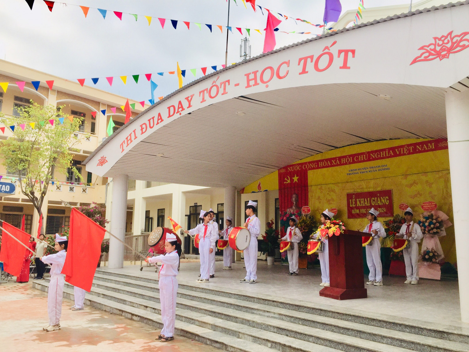 THÔNG BÁO VỀ VIỆC TRẢ BẰNG TỐT NGHIỆP LỚP 9 NĂM HỌC 2022 - 2023