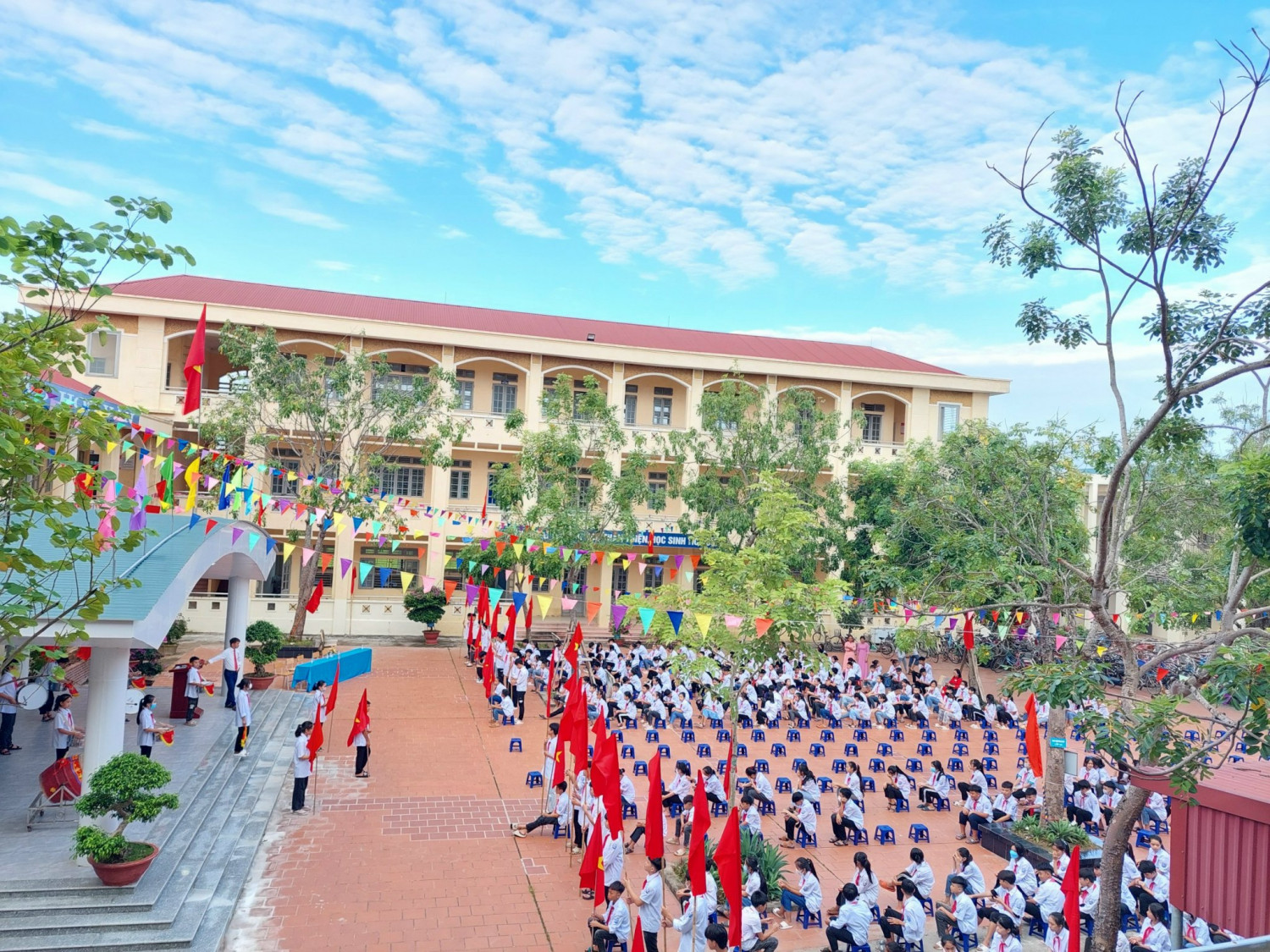 DỰ THẢO NGHỊ QUYẾT: Quy định mức thu học phí đối với các cơ sở giáo dục mầm non, giáo dục  phổ thông công lập trên địa bàn thành phố Hà Nội năm học 2023-2024